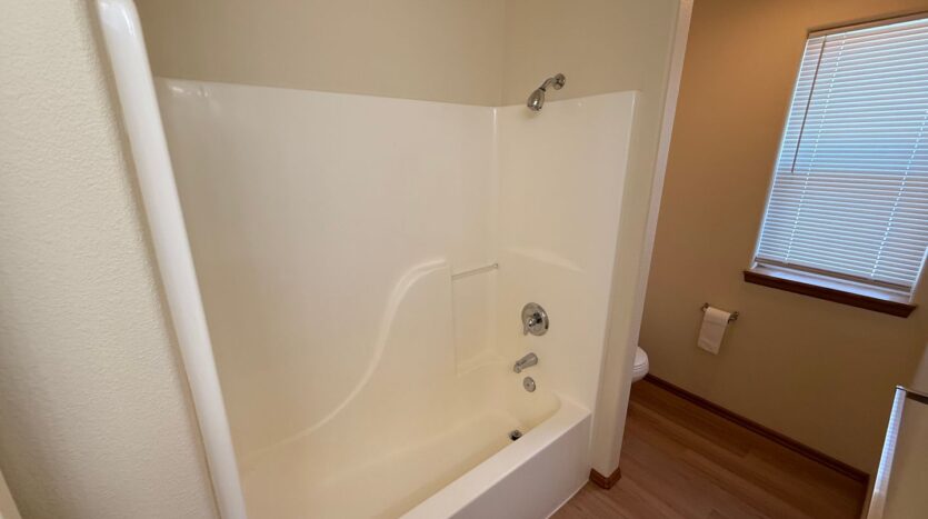 1126 SW 33rd Street - Redmond - Oregon - 4 bed, 2 bath rental property