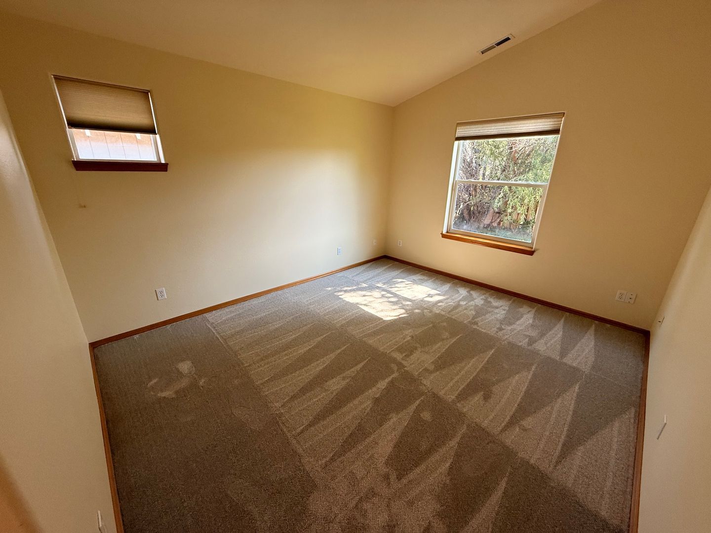 1126 SW 33rd Street - Redmond - Oregon - 4 bed, 2 bath rental property