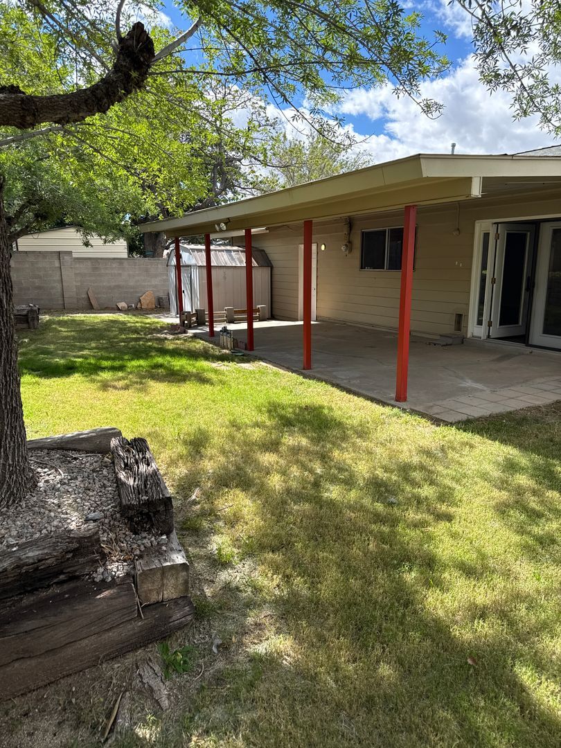 13410 Mountain View Ave NE - Albuquerque - New Mexico - 3 bed, 2 bath rental property