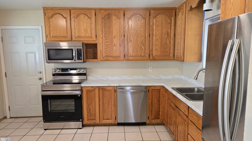 13410 Mountain View Ave NE - Albuquerque - New Mexico - 3 bed, 2 bath rental property