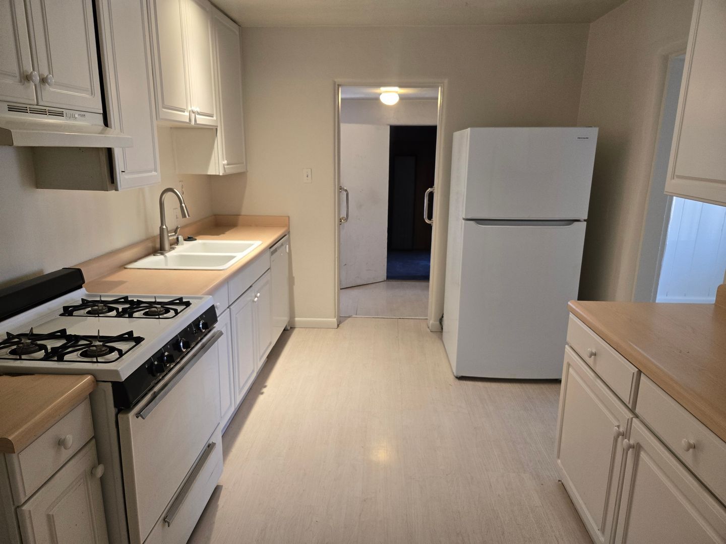 1728 Richmond Dr. NE - Albuquerque - New Mexico - 3 bed, 2 bath rental property