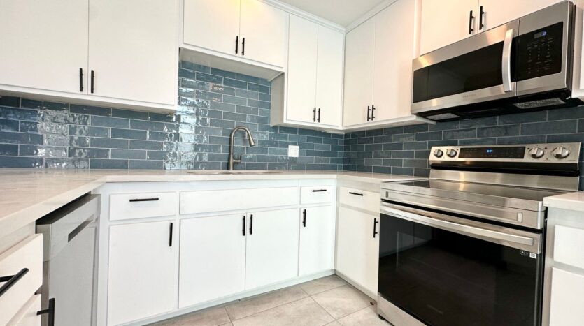 200 Camino Norte - Palm Springs - California - 2 bed, 2 bath rental property