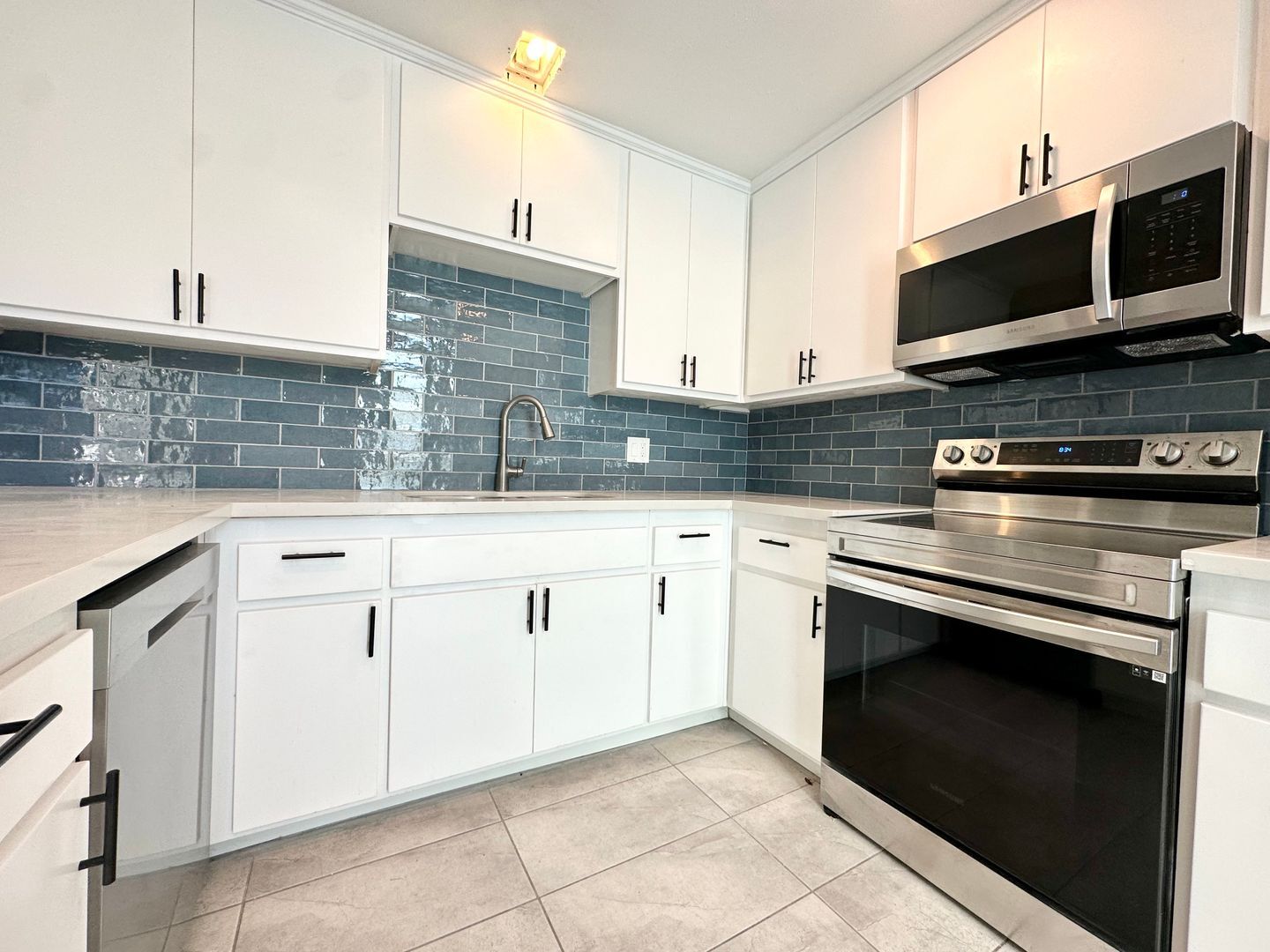 200 Camino Norte - Palm Springs - California - 2 bed, 2 bath rental property