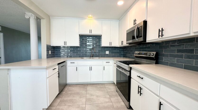 200 Camino Norte - Palm Springs - California - 2 bed, 2 bath rental property
