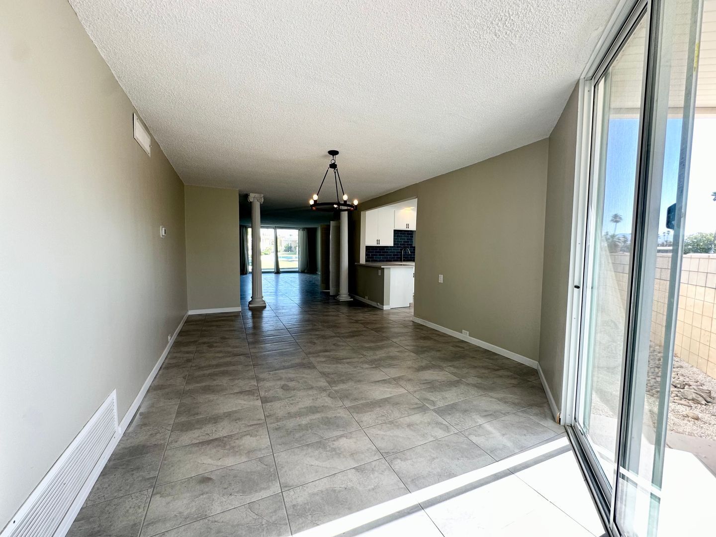 200 Camino Norte - Palm Springs - California - 2 bed, 2 bath rental property