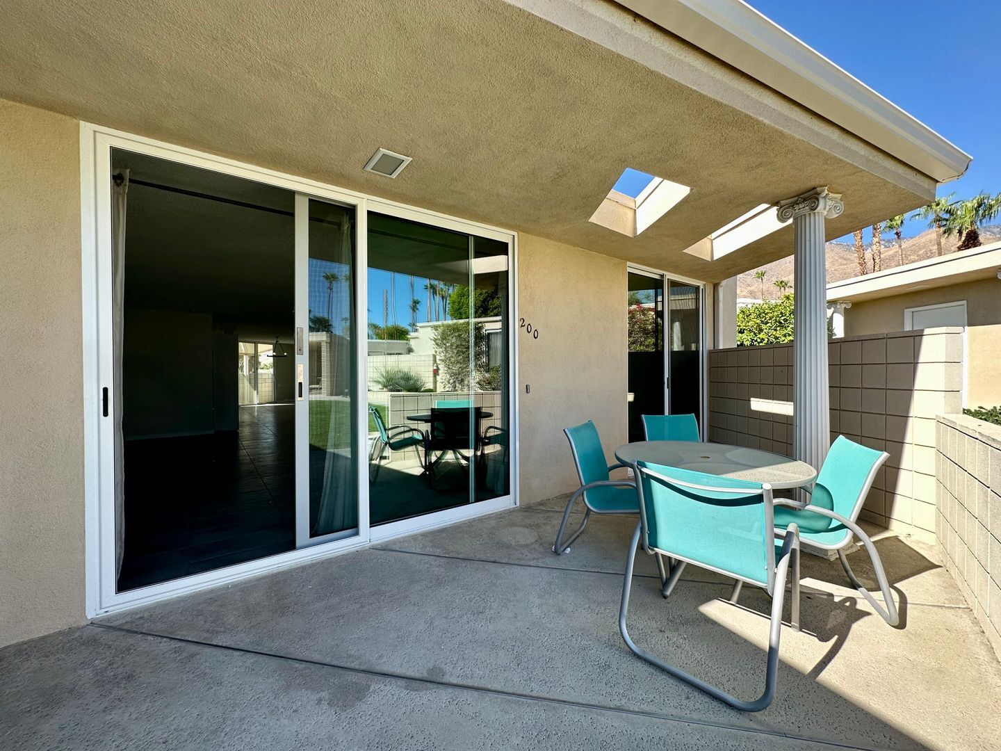 200 Camino Norte - Palm Springs - California - 2 bed, 2 bath rental property