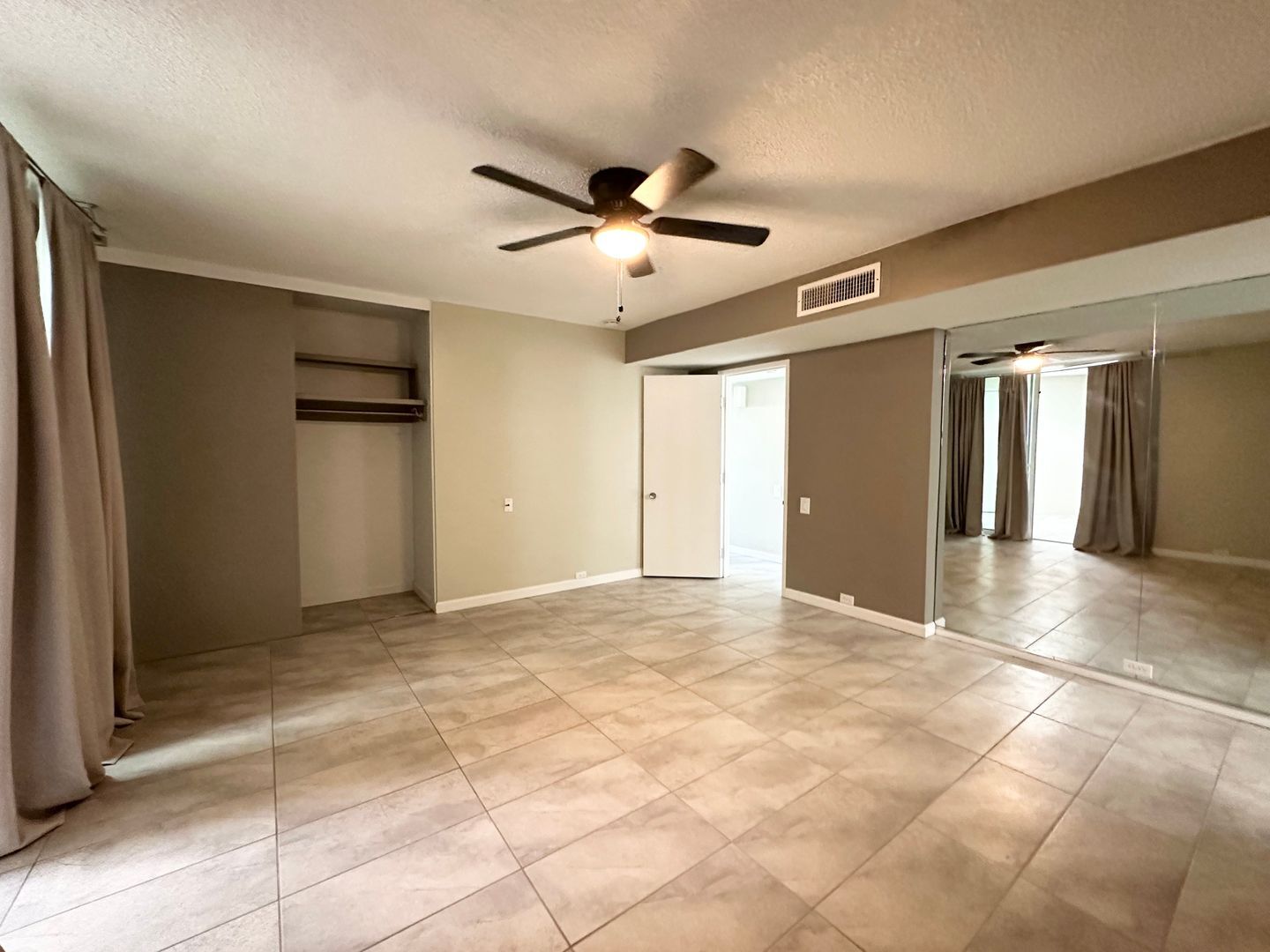 200 Camino Norte - Palm Springs - California - 2 bed, 2 bath rental property