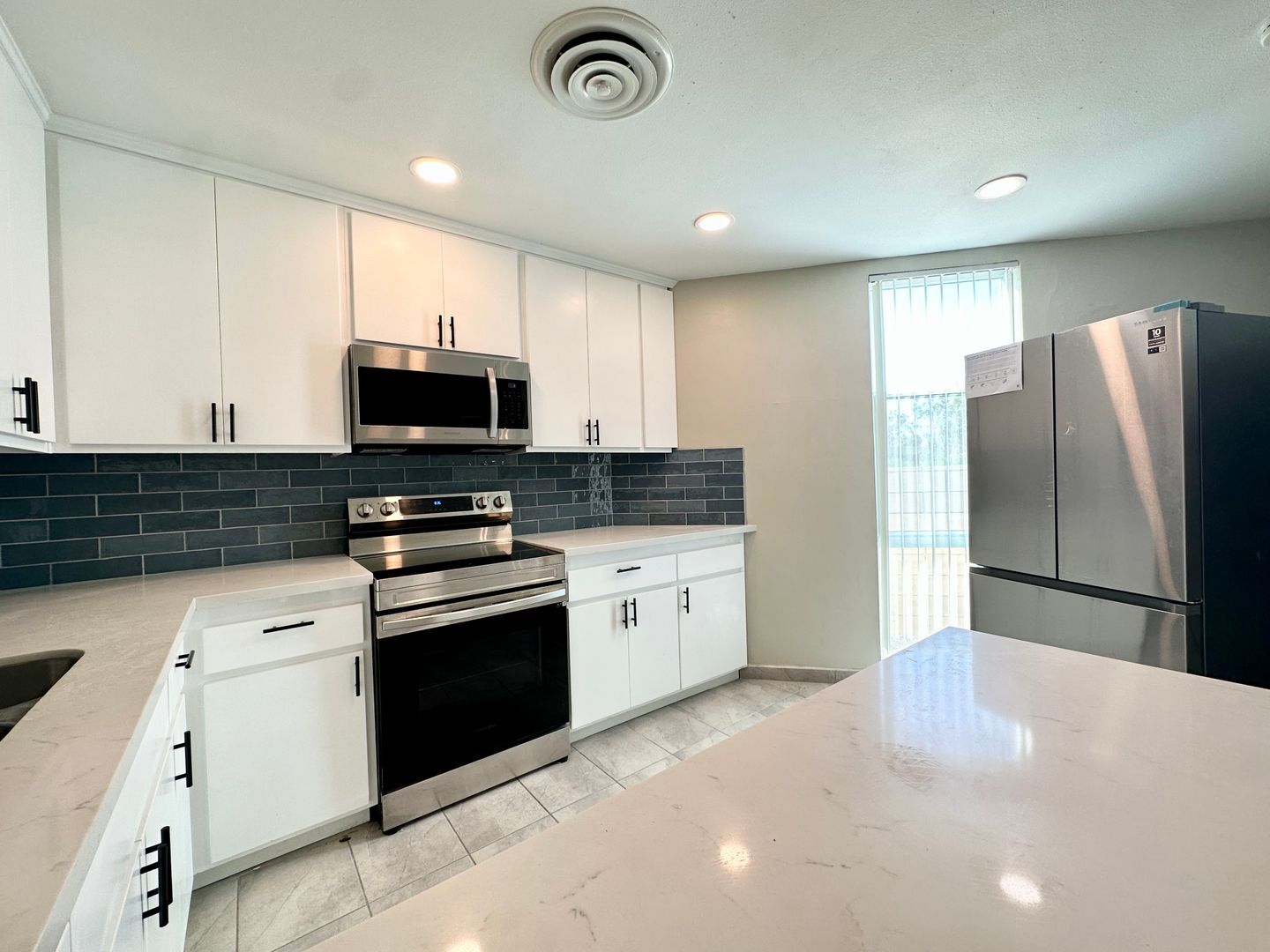 200 Camino Norte - Palm Springs - California - 2 bed, 2 bath rental property