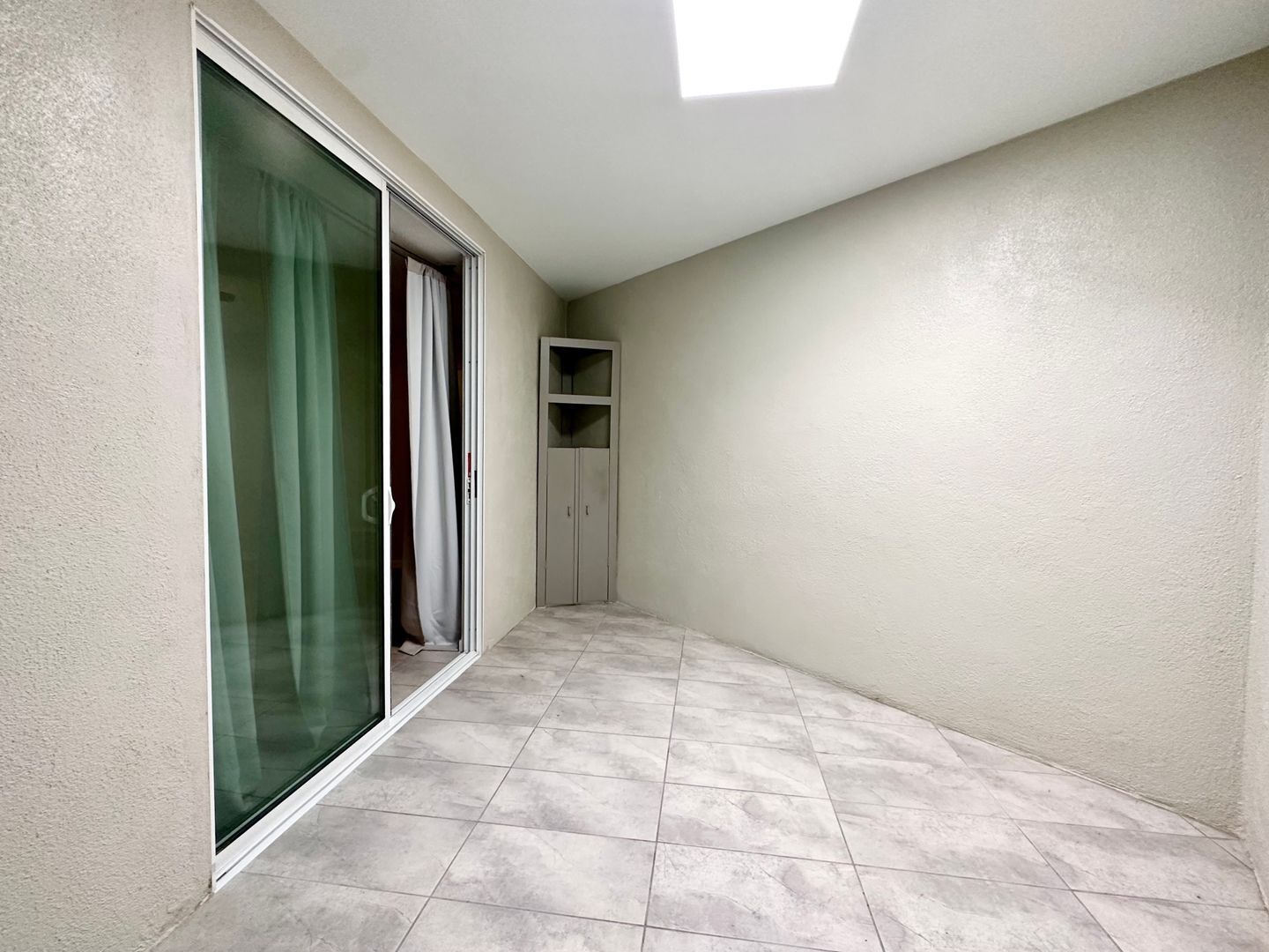 200 Camino Norte - Palm Springs - California - 2 bed, 2 bath rental property