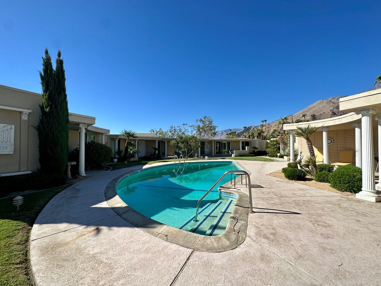 200 Camino Norte - Palm Springs - California - 2 bed, 2 bath rental property