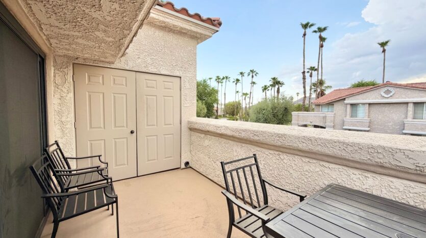 2001 E Camino Parocela Unit O-106 - Palm Springs - California - 1 bed, 1 bath rental property