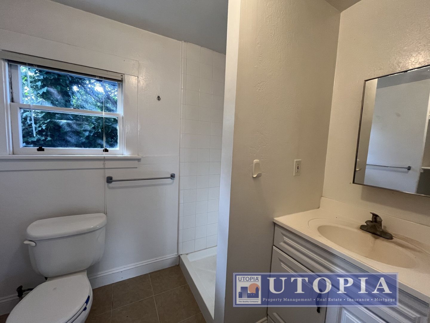204 Hollister Ave. - Capitola - California - 1 bed, 1 bath rental property