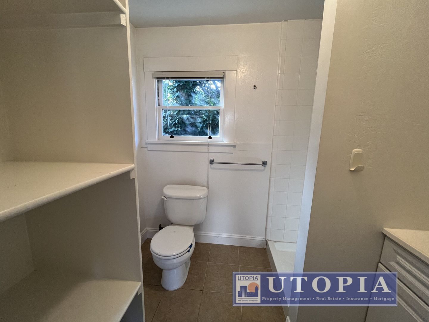 204 Hollister Ave. - Capitola - California - 1 bed, 1 bath rental property