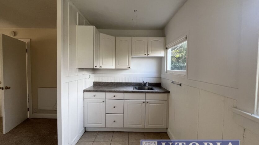 204 Hollister Ave. - Capitola - California - 1 bed, 1 bath rental property