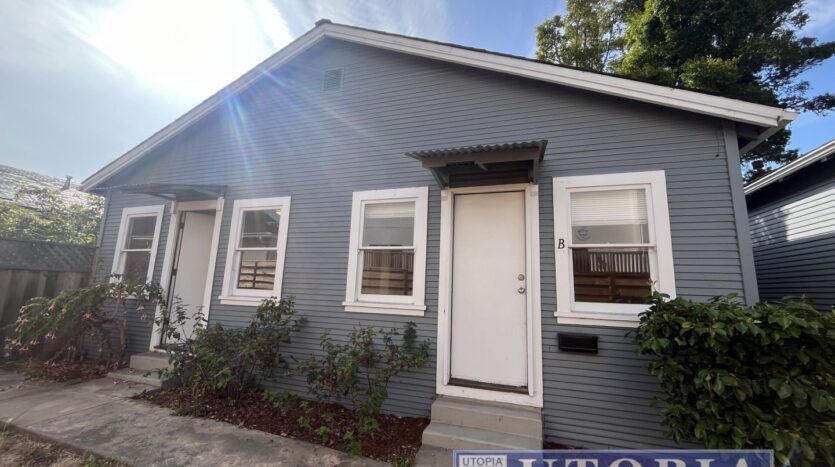 204 Hollister Ave. - Capitola - California - 1 bed, 1 bath rental property