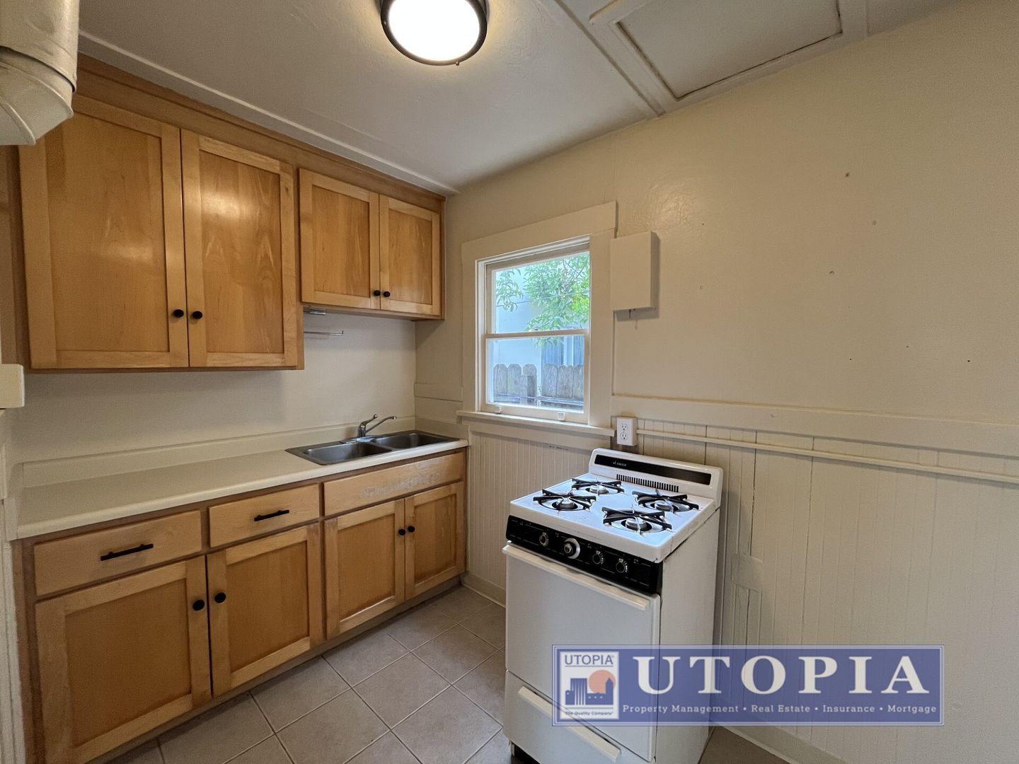204 Hollister Ave. - Capitola - California - 1 bed, 1 bath rental property