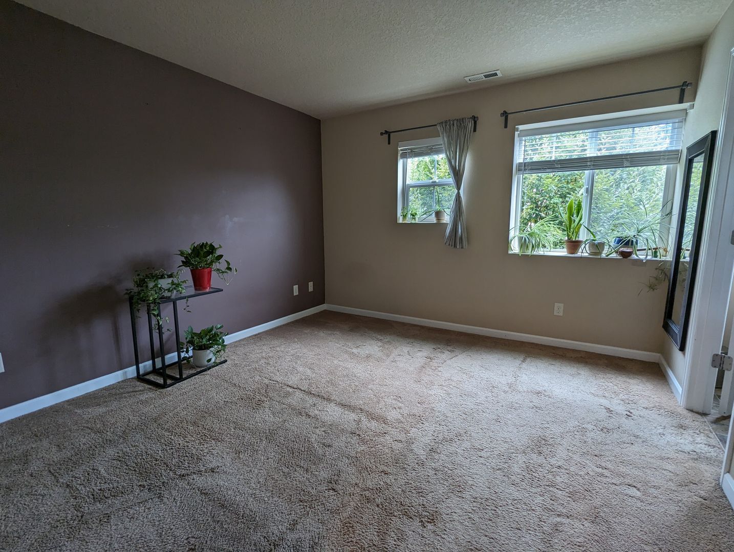 20954 SW Edgemont St. - Beaverton - Oregon - 3 bed, 3 bath rental property