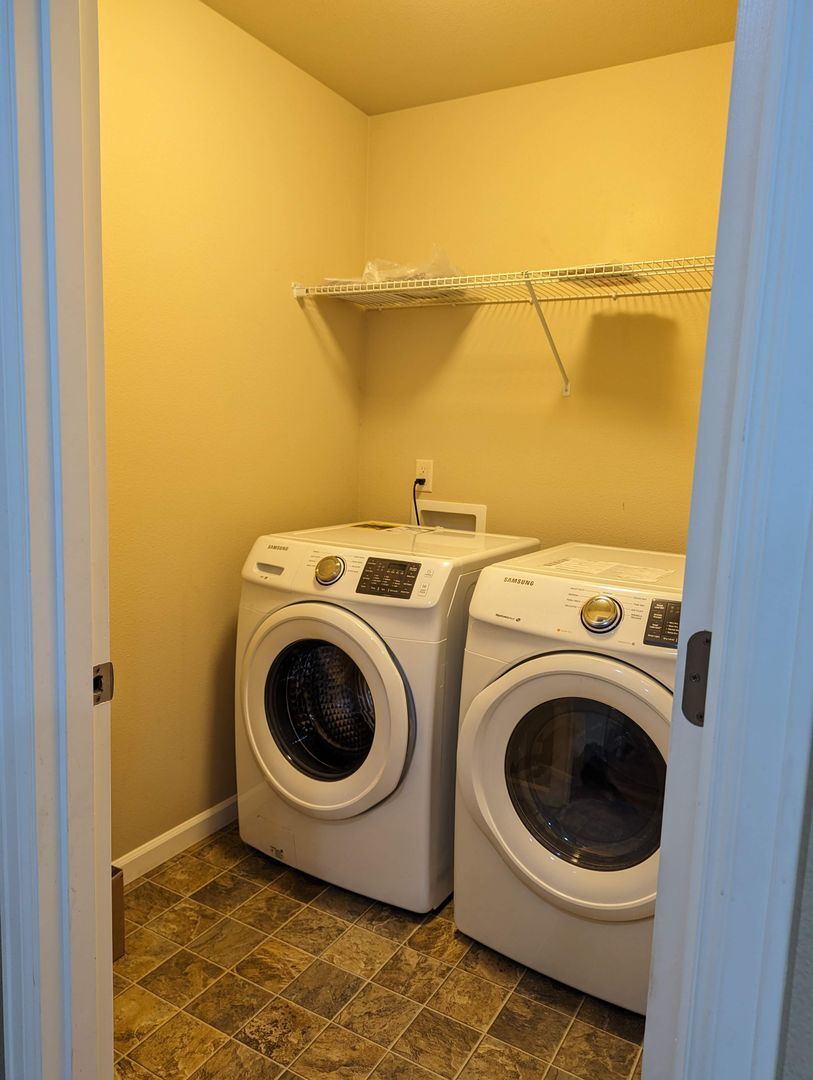 20954 SW Edgemont St. - Beaverton - Oregon - 3 bed, 3 bath rental property