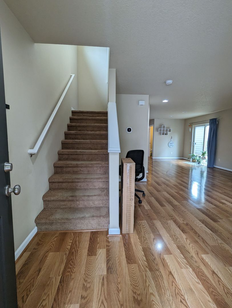20954 SW Edgemont St. - Beaverton - Oregon - 3 bed, 3 bath rental property