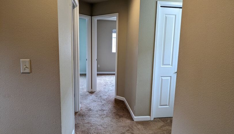 20954 SW Edgemont St. - Beaverton - Oregon - 3 bed, 3 bath rental property