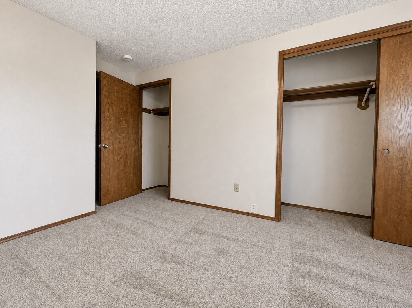 21318 SE Alder Ct - Gresham - Oregon - 2 bed, 1 bath rental property