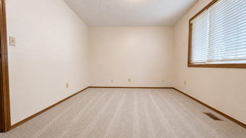 21318 SE Alder Ct - Gresham - Oregon - 2 bed, 1 bath rental property