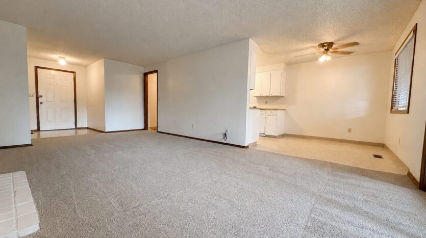 21318 SE Alder Ct - Gresham - Oregon - 2 bed, 1 bath rental property