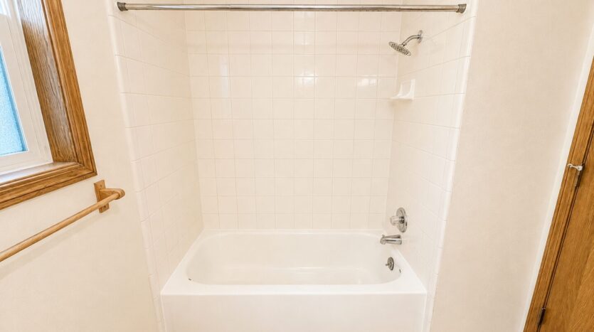 21318 SE Alder Ct - Gresham - Oregon - 2 bed, 1 bath rental property