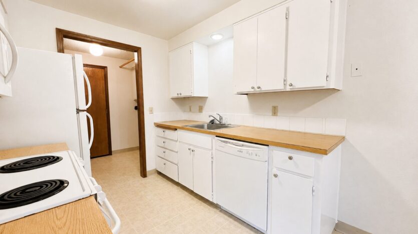 21318 SE Alder Ct - Gresham - Oregon - 2 bed, 1 bath rental property