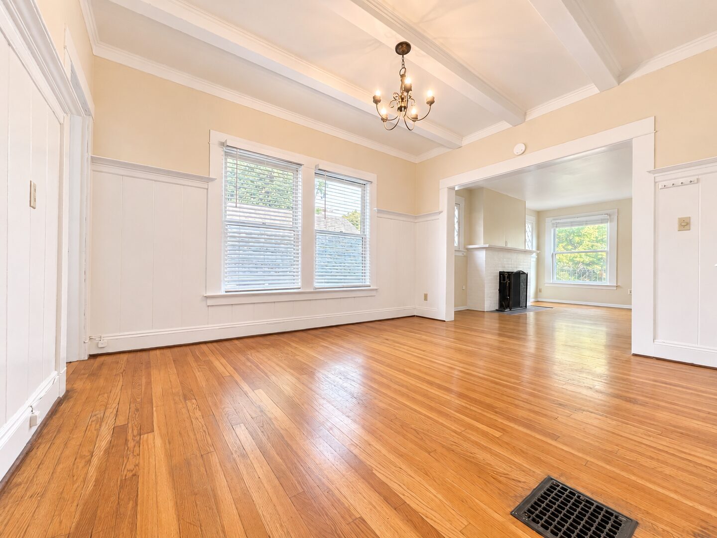 2220 NW Johnson Street - Portland - Oregon - 2 bed, 1 bath rental property