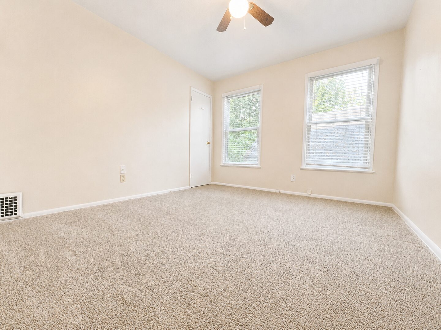 2220 NW Johnson Street - Portland - Oregon - 2 bed, 1 bath rental property