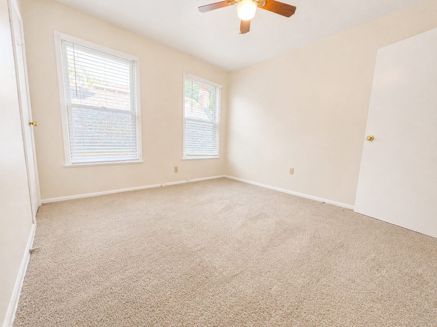 2220 NW Johnson Street - Portland - Oregon - 2 bed, 1 bath rental property