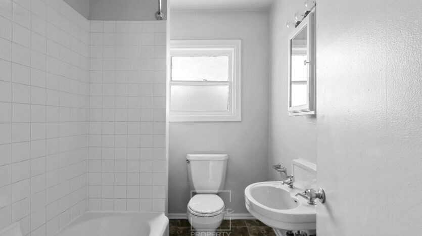 2311 SE Madison Street - Portland - Oregon - 2 bed, 1 bath rental property