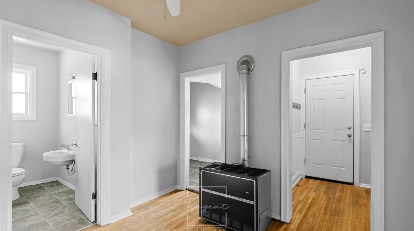2311 SE Madison Street - Portland - Oregon - 2 bed, 1 bath rental property