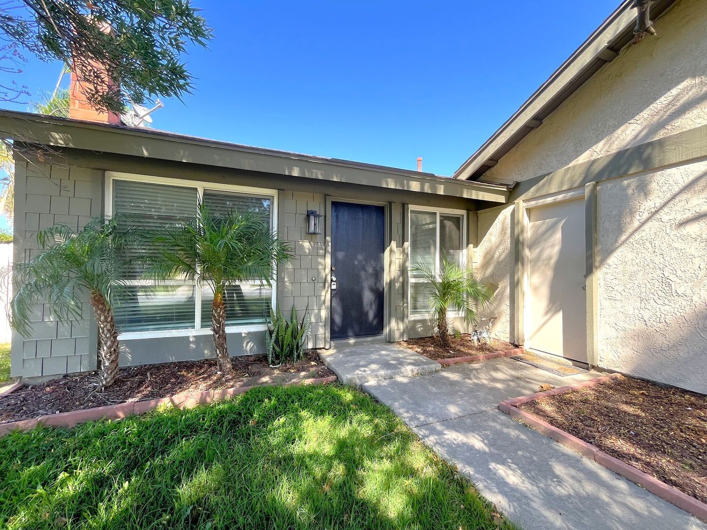 2757 Aries Ln