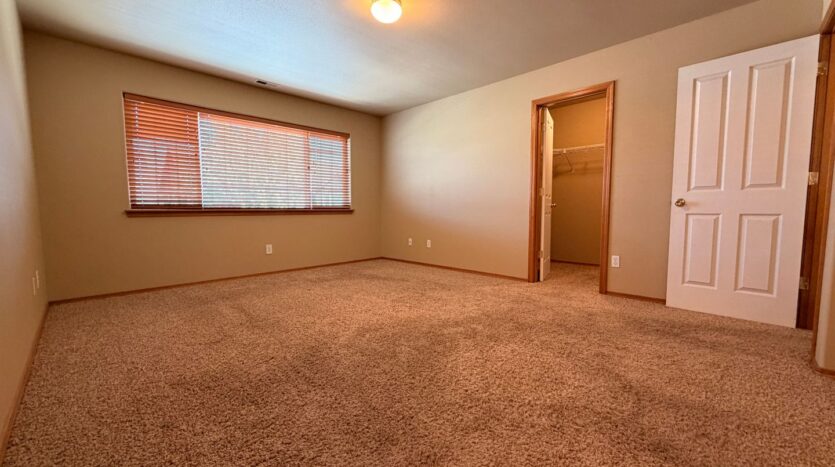 2988 SW Indian Circle - Redmond - Oregon - 3 bed, 2.5 bath rental property