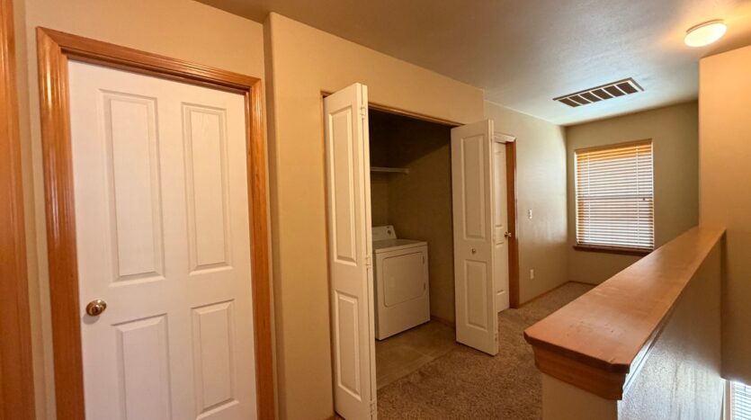 2988 SW Indian Circle - Redmond - Oregon - 3 bed, 2.5 bath rental property