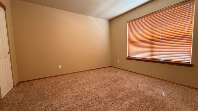 2988 SW Indian Circle - Redmond - Oregon - 3 bed, 2.5 bath rental property
