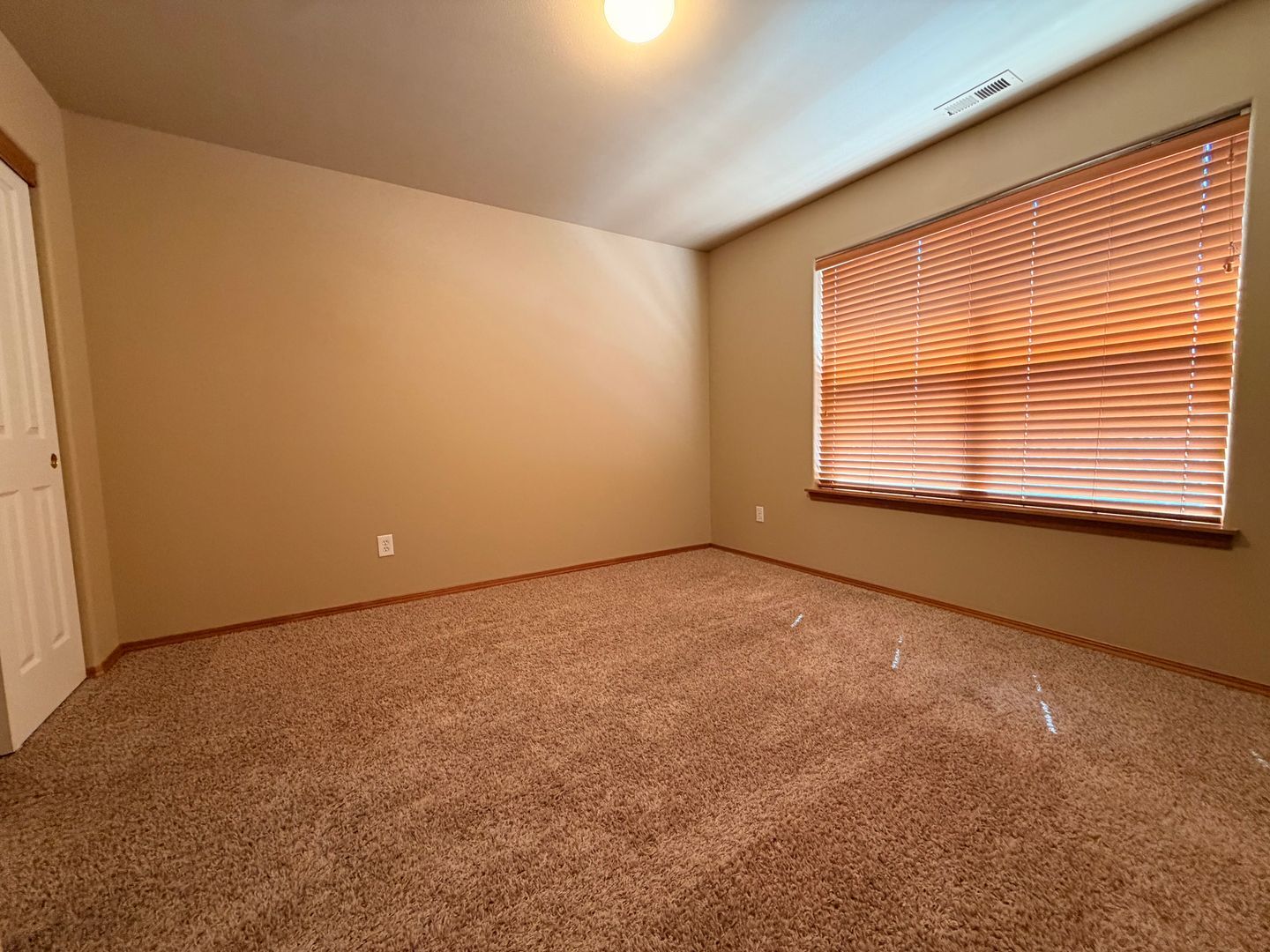 2988 SW Indian Circle - Redmond - Oregon - 3 bed, 2.5 bath rental property