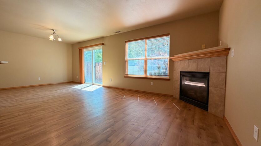 2988 SW Indian Circle - Redmond - Oregon - 3 bed, 2.5 bath rental property