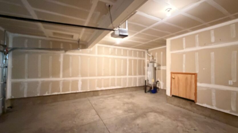 2988 SW Indian Circle - Redmond - Oregon - 3 bed, 2.5 bath rental property
