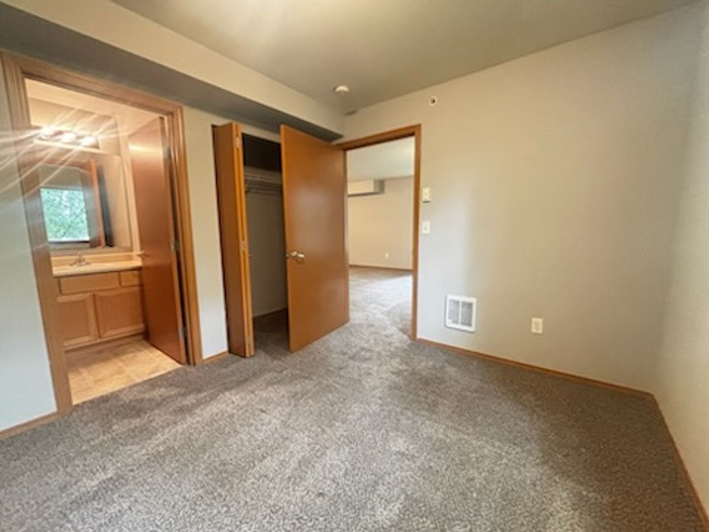 4018 Northwest Avenue - Bellingham - Washington - 2 bed, 2 bath rental property
