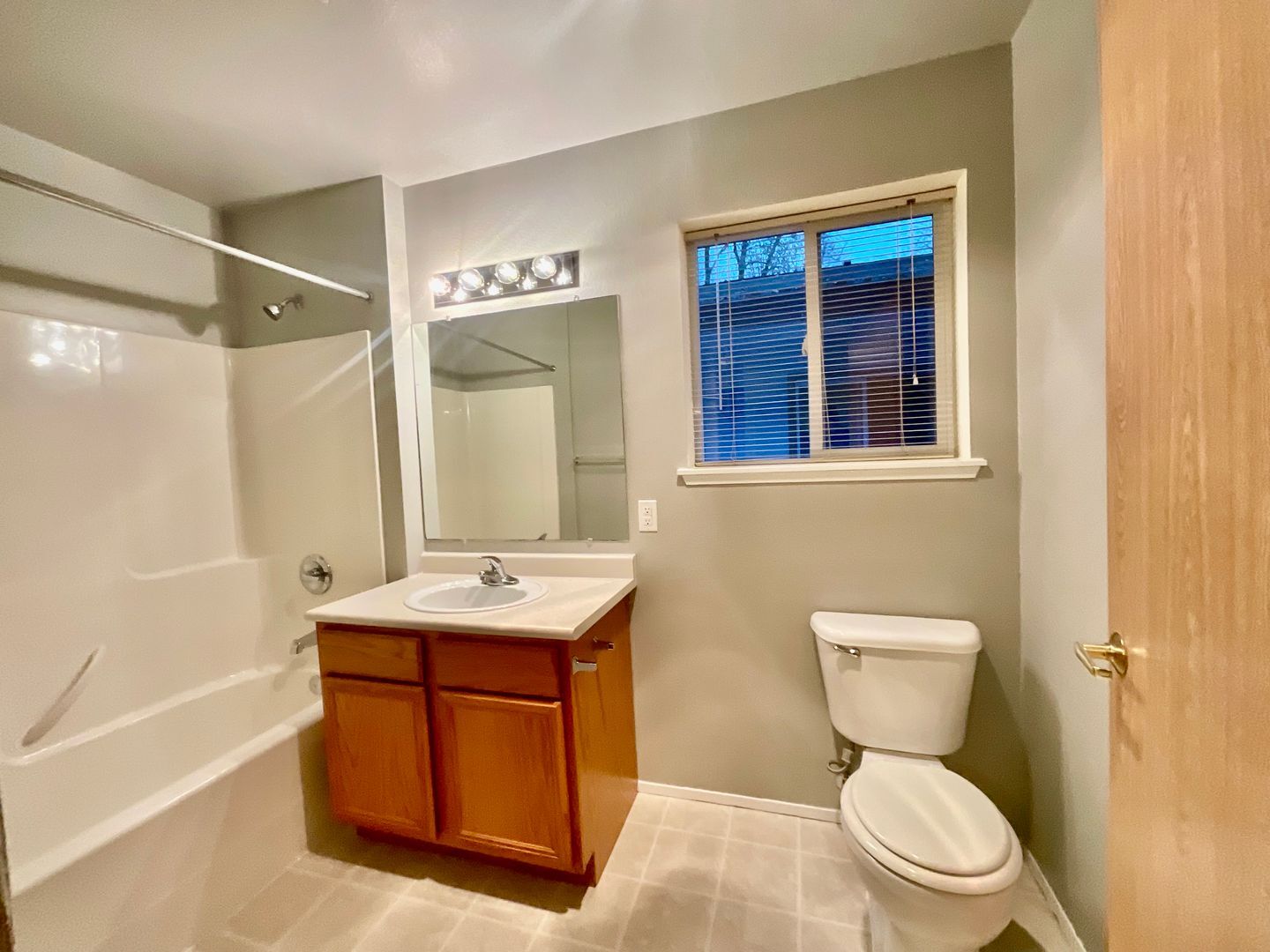 4018 Northwest Avenue - Bellingham - Washington - 1 bath rental property