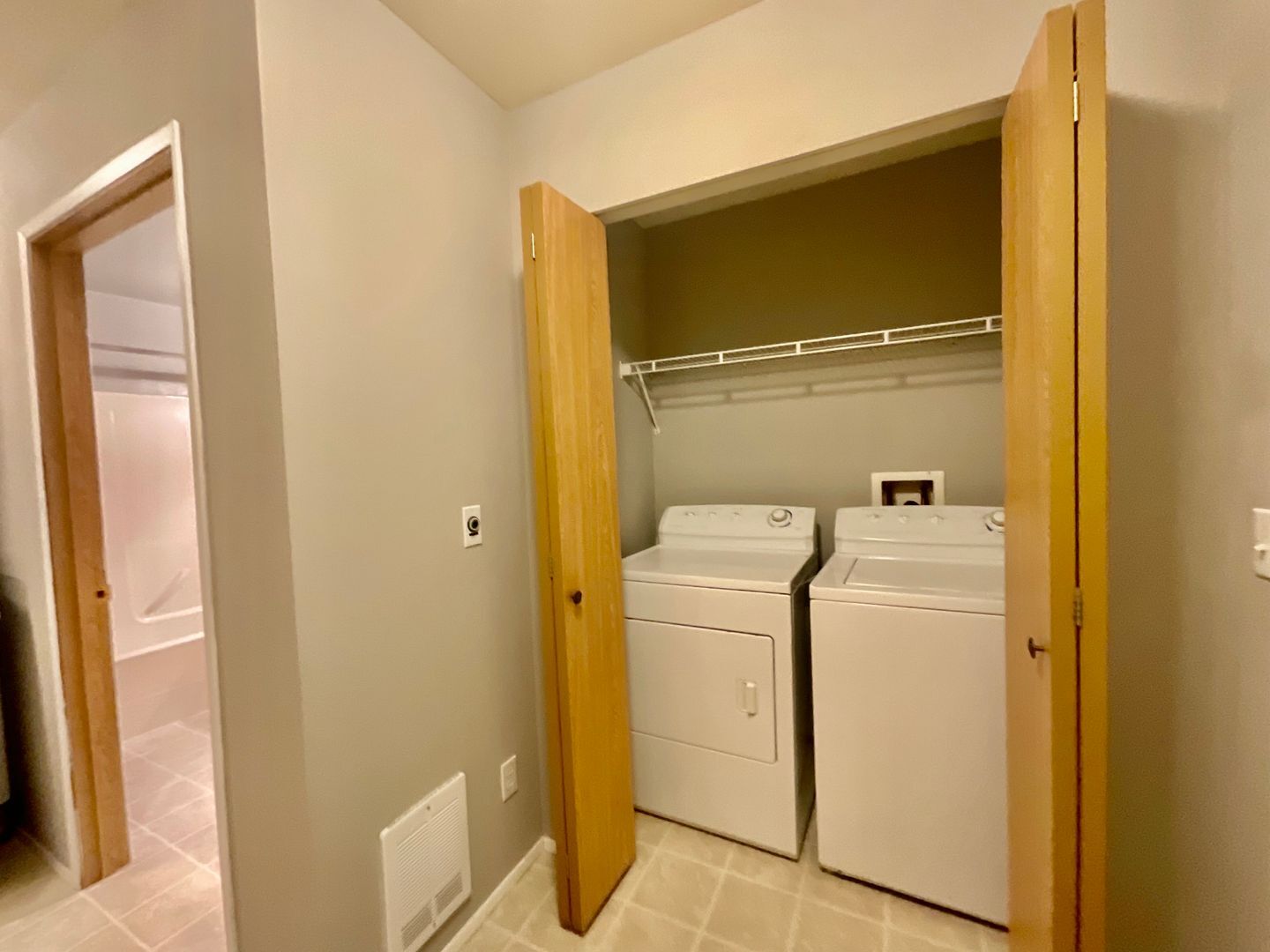 4018 Northwest Avenue - Bellingham - Washington - 1 bath rental property