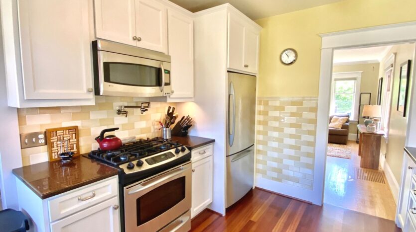 4337 NE 23rd Ave - Portland - Oregon - 2 bed, 1 bath rental property