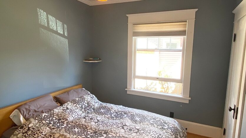 4337 NE 23rd Ave - Portland - Oregon - 2 bed, 1 bath rental property