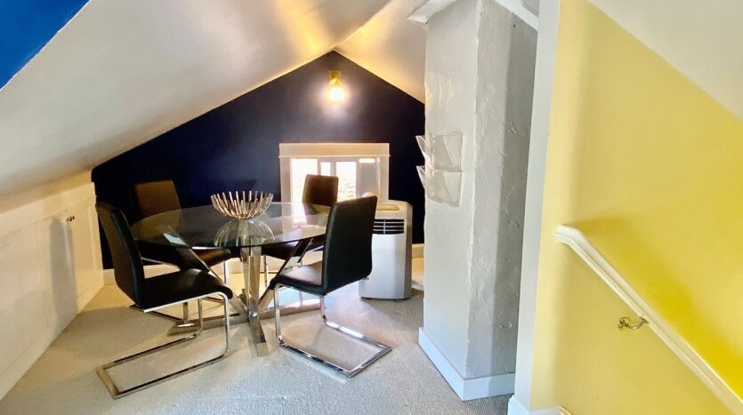 4337 NE 23rd Ave - Portland - Oregon - 2 bed, 1 bath rental property