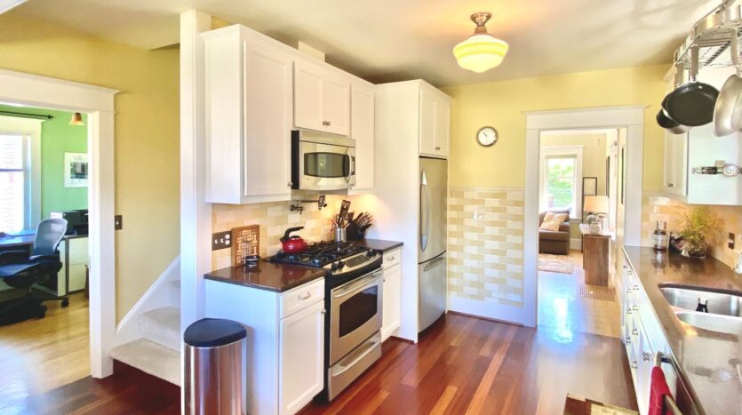 4337 NE 23rd Ave - Portland - Oregon - 2 bed, 1 bath rental property