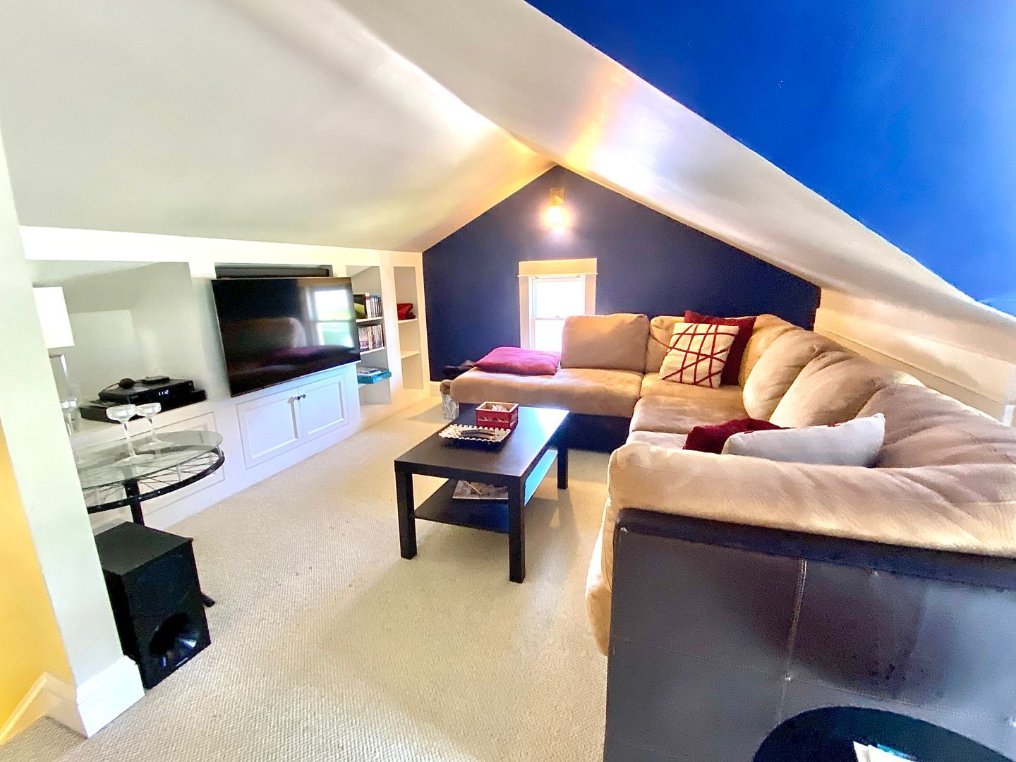 4337 NE 23rd Ave - Portland - Oregon - 2 bed, 1 bath rental property