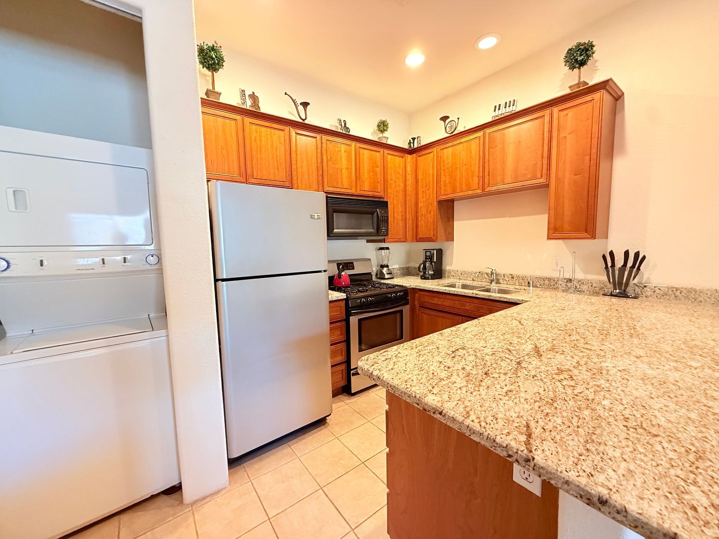 50650 Santa Rosa Plaza Unit 1 - La Quinta - California - 1 bed, 1 bath rental property